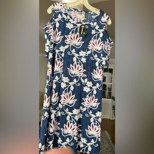 Shoreline women’s floral Cold shoulder short sleeve round neck A- line dress M